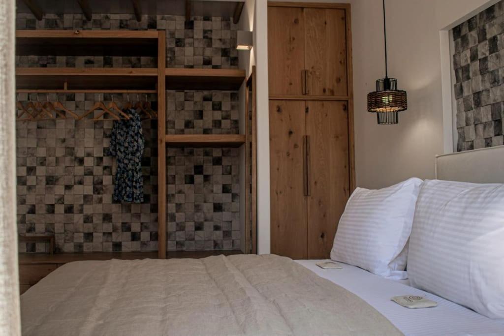 Aurora Apartment Pera Gyalos Екстер'єр фото